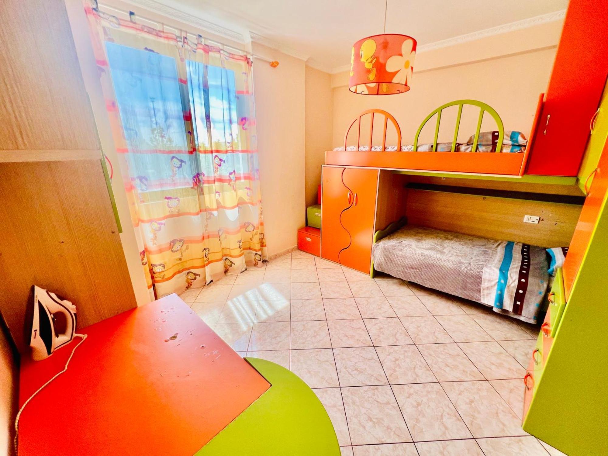 Lovely 3-bedroom rental unit in Durrës Buitenkant foto